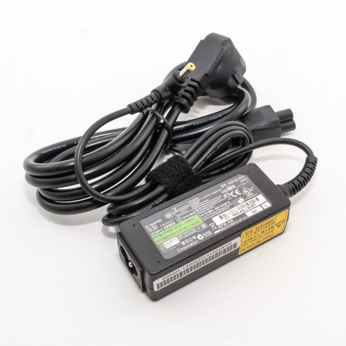 Зарядка для ноутбука Sony 10.5V 2.9A (20W) 4.8x1.7мм Зарядка для ноутбука Sony 10.5V 2.9A (20W) 4.8x1.7мм