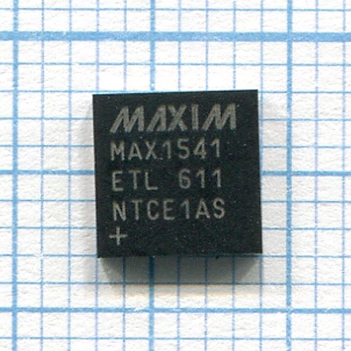 MAX1541