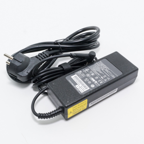 Зарядка для ноутбука Asus 19V 4.74A (90W) 4.5x3.0мм с иглой Зарядка для ноутбука Asus 19V 4.74A (90W) 4.5x3.0мм с иглой