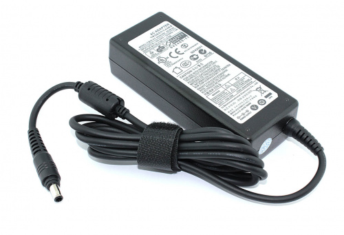 Блок питания (сетевой адаптер) для ноутбуков Samsung 19V 4.74A 90W 5.5*3.0mm Блок питания (сетевой адаптер) для ноутбуков Samsung 19V 4.74A 90W 5.5*3.0mm